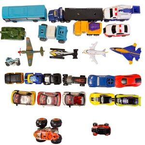 New & Vtg. Mixed Lot Of Hasbro, Mattel, Tomy Micro Vehicles 25 Pc.